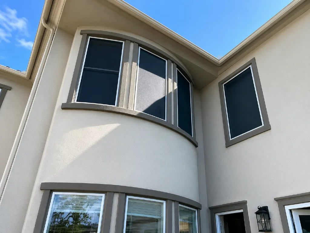 Expert-Screen-Repair-and-Replacement-Services-for-Homes-in-the-Triangle-Area-img-new